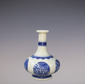 An Exquisite Blue and White Phoenix Pattern Lotus Pattern Vase