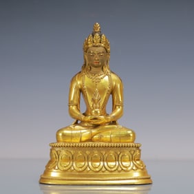 A Exquisite Gilt Bronze Statue of Amitayus