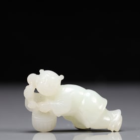 An Exquisite White Jade Figure Ornament