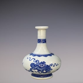 An Exquisite Blue and White Lion Pattern Seawater Pattern Vase