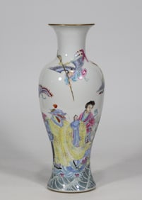 An Exquisite Famille-Rose Character and Story Pattern Vase