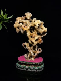 An Exquisite Shoushan Stone Seal Ornament