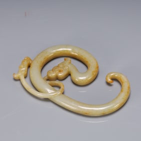 A Exquisite Archaic Jade Dragon Ornament Hong Shan Culture