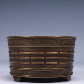 An Exquisite Bronze Lotus Pattern Tripod Censer