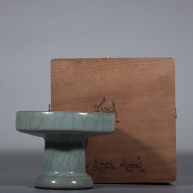 An Exquisite Guan yao Celadon Glazed Candlestick