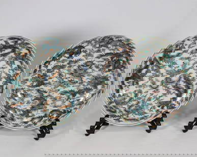 A Pair of Exquisite Doucai Dragon and Phoenix Pattern  Plate: A Pair of Exquisite Doucai Dragon and Phoenix Pattern Plate Qing Dynasty, China Qianlong Six-character Mark Size:8.1in&#26007;&#24425;&#20061;&#40857;&#20061;&#20964;&#30424; &#20013;&#22269;&#28165;&
