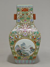 An Exquisite Famille-Rose Lotus Pattern Bats and Peach Pattern Landscape Pattern Double-Ears Vase