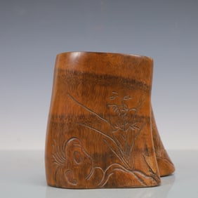 A Exquisite Bamboo Flower Pattern with poem Brush Pot