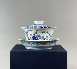 An Exquisite Doucai Flower and Butterfly Pattern Bowl