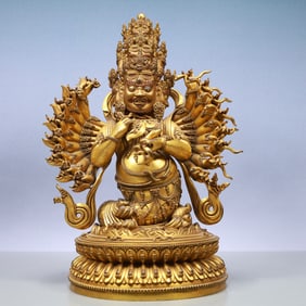An Exquisite Gilt Bronze Statue of Chakrasamvara