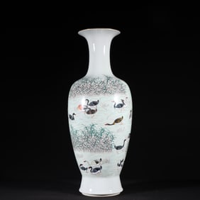 An Exquisite Famille-Rose Flower and Bird Pattern Vase