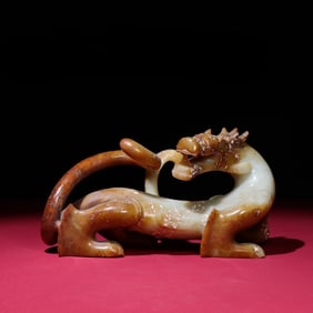 An Exquisite White Jade Dragon Ornament