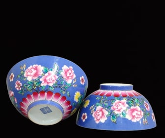 A Pair of Exquisite Enamel Blue Glazed Flower Pattern Bowls