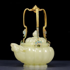 An Exquisite Greenish Jade Sheep Pattern Ewer with Gilt Bronze Handle