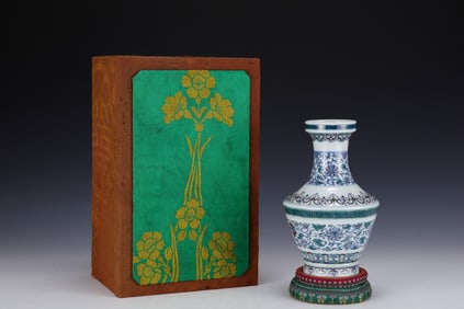 An Exquisite Blue and White Doucai Lotus Pattern Vase