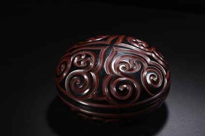 An Exquisite Black Lacquer Ruyi Pattern With Cover Box,With Poem