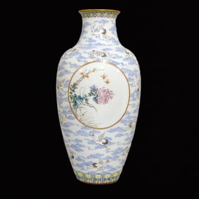 An Exquisite Famille-Rose Painted Gold Auspicious Cloud and Crane Pattern Vase