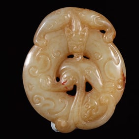 An Exquisite White Jade Chi-Dragon Pattern Pendant