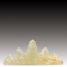 An Exquisite Crystal Brush Holder