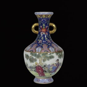 An Exquisite Enamel Character and Story Pattern Painted Gold Double-Ears Vase