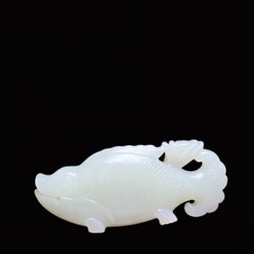 An Exquisite White Jade Fish Hand Piece