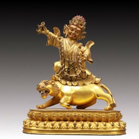 A Solemn Gilt Bronze Statue of Vajra