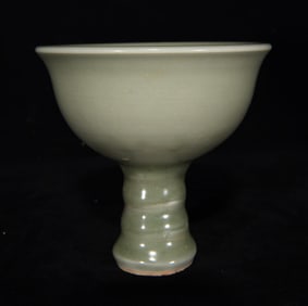 An Exquisite Longquan yao Stem Cup