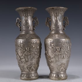 A Pair of Exquisite Silver-plated Figure Patterened vases