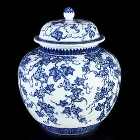 A Huge Blue and White Bats and Gourd Pattern Cover Jar