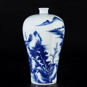 An Exquisite Blue and White Landscape Pattern Vase