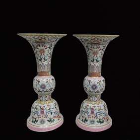 A Pair of Exquisite Lotus Pattern Painted Gold Vases