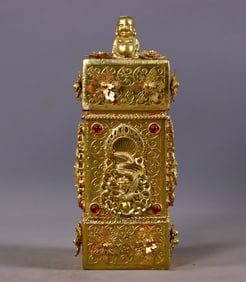 A Rare Gilt Bronze Scriptures with Gilt Bronze Dragon Pattern Box,Inlaid Gems