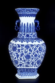 A Huge Blue and White Lotus Pattern Double-Ears Vase