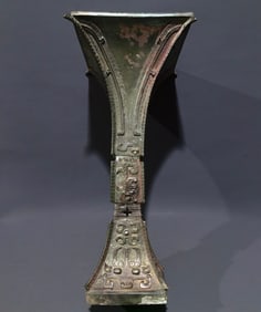 A Huge Bronze Beast-Face Pattern Vase