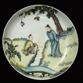 An Exquisite Famille-Rose Character and Story Pattern Plate