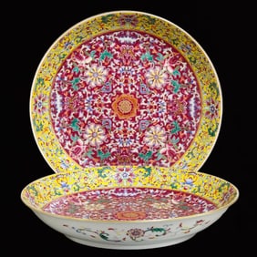 A Pair of Exquisite Ruby Red-Glazed Lotus, Bats and Peach Pattern Plates