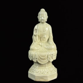 A Rare Ding yao Statue of Sakyamuni
