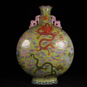 A Huge Green Ground Famille-Rose Auspicious Cloud and Dragon Pattern Double-Ears Vase