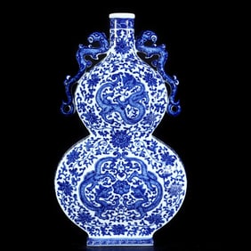 A Rare Blue and White Lotus and Dragon Pattern Double-Ears Gourd-Shaped Vase