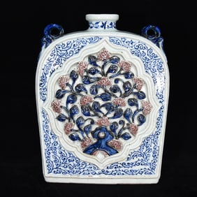 An Exquisite Underglaze-Red Chrysanthemum Pattern Vase