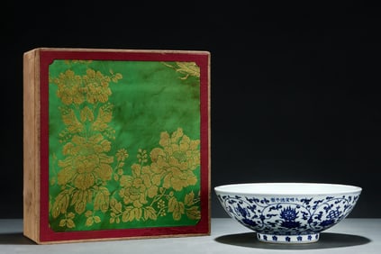 An Exquisite Blue and White Lotus and Eight Treasures Pattern Bowl