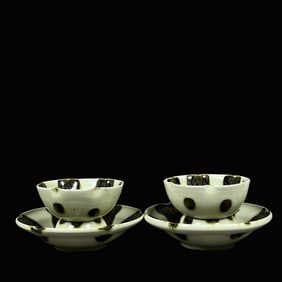 A Pair of Exquisite Ding yao Brown Color Cups