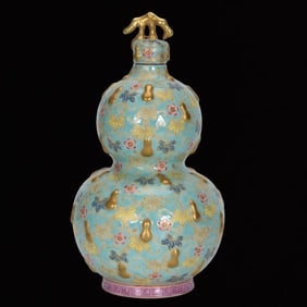 An Exquisite Enamel Cloisonne Painted Gold Flower Pattern Gourd-Shaped Vase