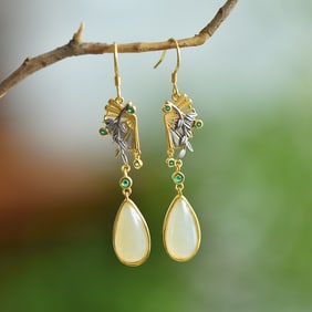A Pair of Exquisite Sterling Silver Inlaid White Jade Earrings