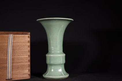 A Rare Longquan Plum Green Glaze Flower Vase