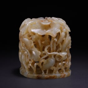 A Rare Hetian Jade Flower and Bird Pattern Censer Finial