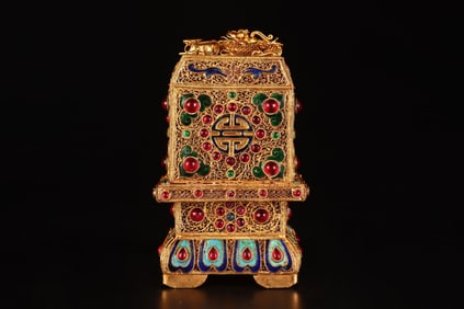 A Rare Golden Filigree Inlaid Jade Seal