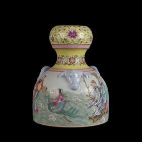 A Rare Famille Rose Figure Pattern Sheep Head Vase