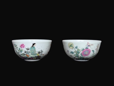 A Pair of Rare Famille-Rose Gilt Figure and Flower Pattern Cups