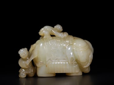A Exquisite Hetian Jade Animal Ornament